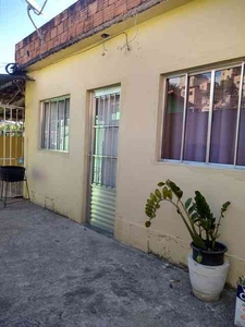 Casa com 3 quartos à venda no bairro Kátia (justinópolis), 360m²