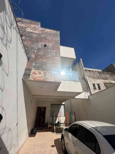 Casa com 3 quartos à venda no bairro Parque das Águas, 134m²