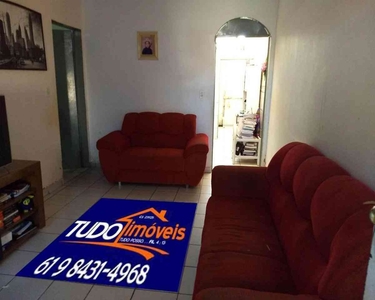 Casa com 3 quartos à venda no bairro Santa Maria, 150m²