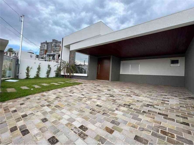 Casa com 3 quartos à venda no bairro São Cristóvão, 181m²