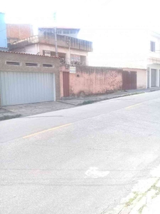 Casa com 3 quartos à venda no bairro São Geraldo