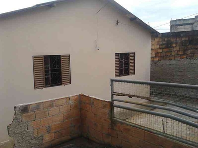 Casa com 3 quartos para alugar no bairro São Joaquim, 300m²