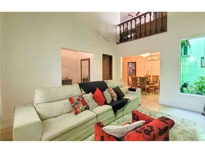 Casa com 3 quartos à venda no bairro Jardim Itu Sabará, 267m²