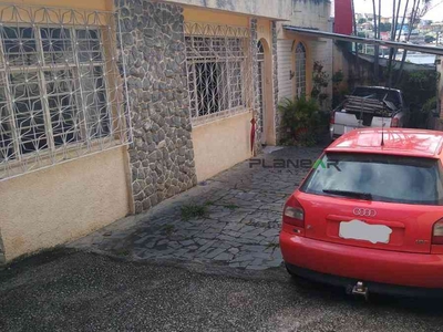 Casa com 4 quartos à venda no bairro Jardim Riacho das Pedras, 230m²