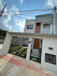 Casa com 4 quartos à venda no bairro Nossa Senhora das Graças, 130m²