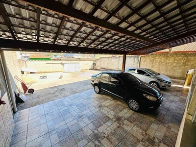 Casa com 4 quartos à venda no bairro Piratininga (venda Nova), 460m²