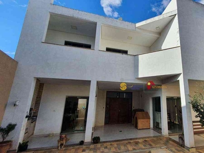 Casa com 4 quartos à venda no bairro Por do Sol, 194m²