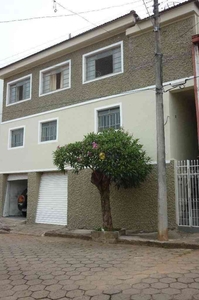 Casa com 5 quartos à venda no bairro Centro, 240m²