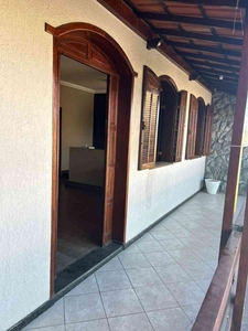 Casa com 5 quartos à venda no bairro Glória, 258m²