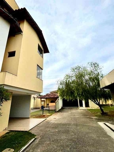 Casa com 5 quartos à venda no bairro Jaó, 184m²