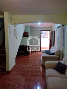 Casa com 5 quartos à venda no bairro Jardim Capão Redondo, 140m²