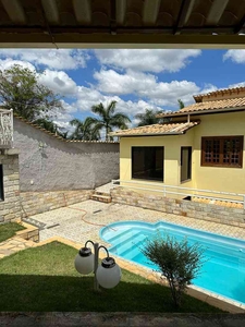 Casa com 5 quartos à venda no bairro Lagoa dos Mares, 736m²