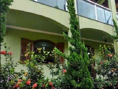 Casa com 5 quartos à venda no bairro Piratininga (venda Nova), 360m²