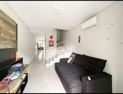 Casa no Bairro Vila Nova em Blumenau com 4 Dormitórios e 260 m²