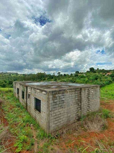 Fazenda à venda no bairro Zona Rural, 1700m²