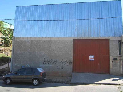 Galpão com 3 quartos à venda no bairro Santa Rita, 690m²