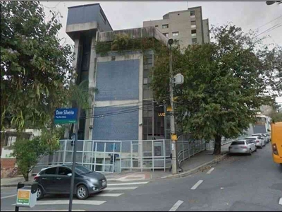 Prédio para alugar no bairro São Pedro, 1253m²