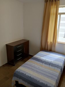 Quarto em Apartamento Compartilhado Disponível!