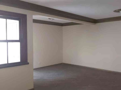 Sala com 3 quartos para alugar no bairro Centro, 156m²