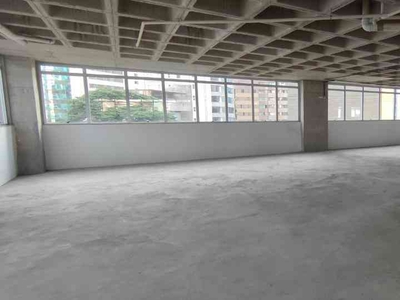 Sala para alugar no bairro Lourdes, 294m²