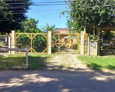 2 CASAS NO MESMO PATIO EM BELEM NOVO. 4 DORMITORIOS. 2 BANHEIROS, GARAGEM COBERTA