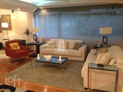 Apartamento à venda em Itaim Bibi com 180 m², 2 quartos, 2 suítes, 3 vagas