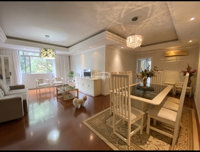 Apartamento no Bairro Centro em Blumenau com 3 Dormitórios (1 suíte) e 135 m²