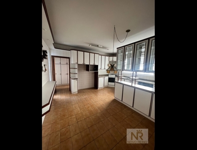 Apartamento no Bairro Centro em Blumenau com 3 Dormitórios (1 suíte) e 179.29 m²