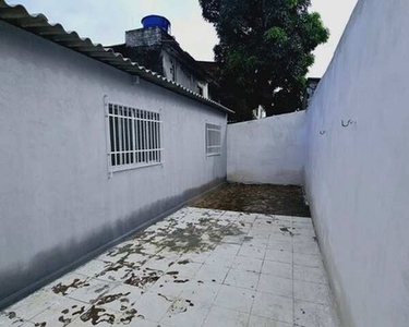 Casa com 3 quartos, toda reformada, quintal, rua calçada, por R$ 290.000 - Rio Doce - Olin