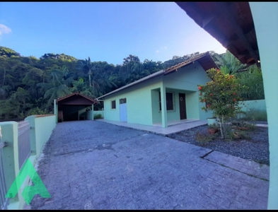 Casa no Bairro Ponta Aguda em Blumenau com 3 Dormitórios e 107 m²