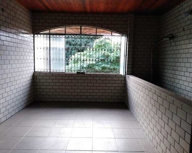 Casa para Venda em Rio de Janeiro, Campo Grande, 2 dormitórios, 1 suíte, 3 banheiros, 2 v