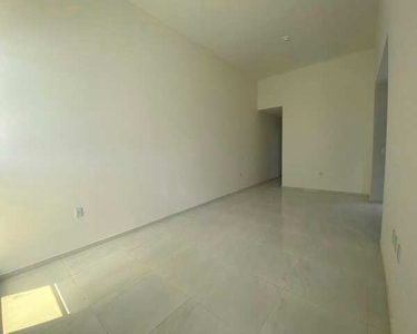 Excelente Casa com 3 Quartos e 2 Banheiros à Venda, 90 m² por R$ 288.999