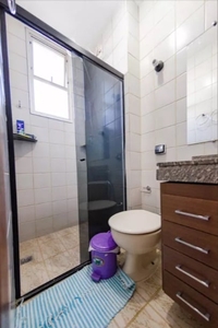 Apartamento com 3 Quartos e 2 banheiros para Alugar, 90 m² por R$ 2.500/Mês