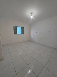 Casa com 3 Quartos e 3 banheiros à Venda, 124 m² por R$ 300.000