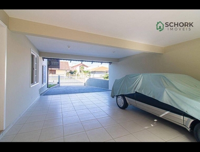 Casa no Bairro Itoupava Central em Blumenau com 3 Dormitórios (1 suíte) e 258 m²