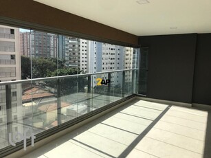 Apartamento à venda em Campo Belo com 143 m², 3 quartos, 3 suítes, 2 vagas