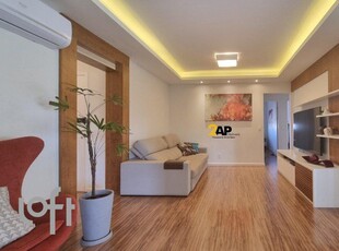 Apartamento à venda em Santo Amaro com 105 m², 3 quartos, 1 suíte, 2 vagas