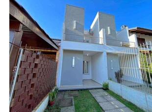 Casa com 2 quartos à venda no bairro Aberta dos Morros, 112m²