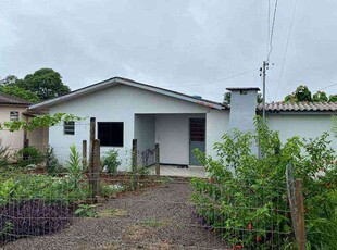 Casa com 2 quartos à venda no bairro Centro, 56m²