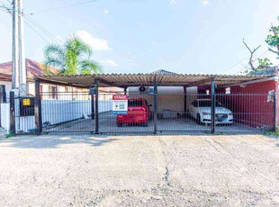 Casa com 2 quartos à venda no bairro Jardim Betânia, 49m²