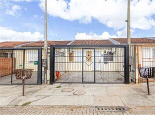 Casa com 2 quartos à venda no bairro Jardim Betânia, 55m²