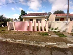 Casa com 2 quartos à venda no bairro Jardim Roma, 80m²