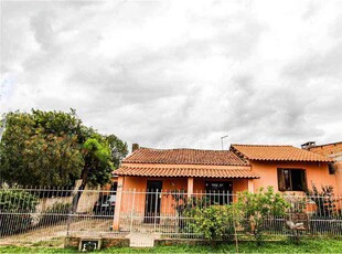 Casa com 3 quartos à venda no bairro Tarumã, 160m²
