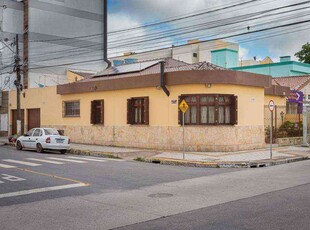 Casa com 4 quartos à venda no bairro Centro, 260m²