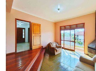 Casa com 4 quartos à venda no bairro Tarumã, 402m²