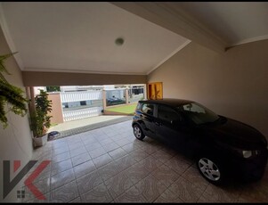 Casa no Bairro Passo Manso em Blumenau com 3 Dormitórios (1 suíte)