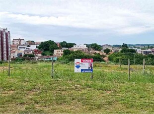 Lote à venda no bairro Centro, 302m²