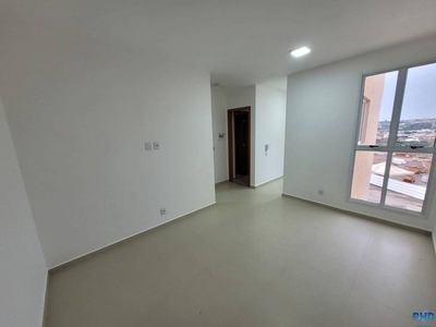Apartamento com 2 Quartos e 1 banheiro para Alugar, 47 m² por R$ 1.100/Mês