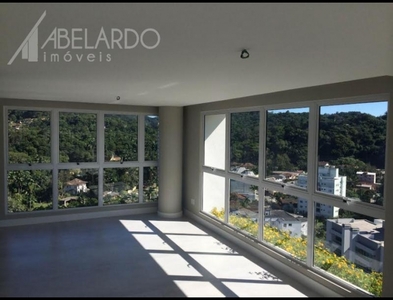 Apartamento no Bairro Escola Agrícola em Blumenau com 2 Dormitórios (1 suíte) e 65 m²