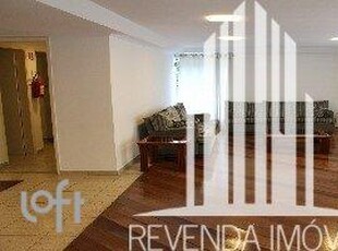 Apartamento à venda em Campo Belo com 140 m², 3 quartos, 1 suíte, 2 vagas